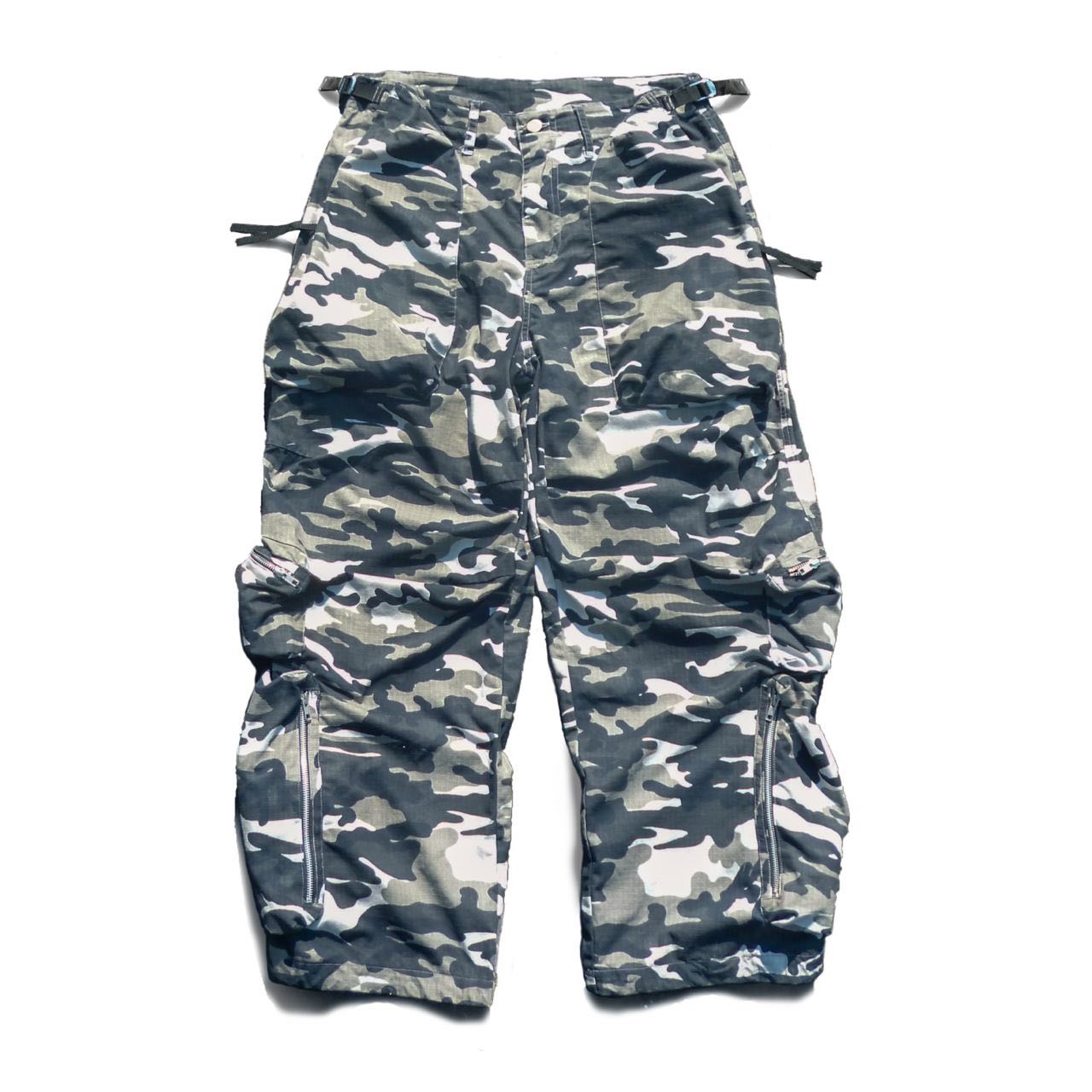 “Army” black white camouflage rip-stop pants.