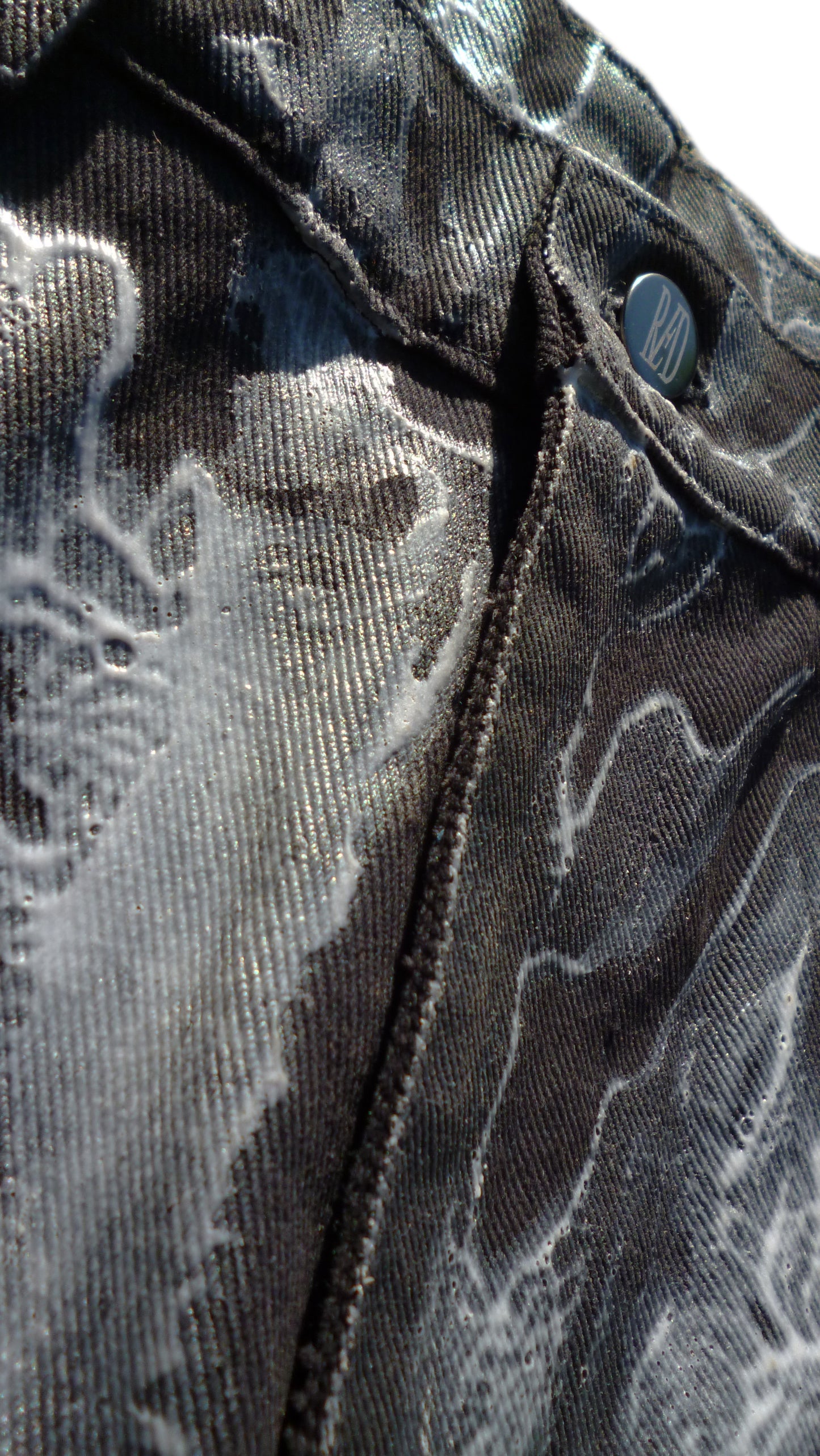 “Defective” waxed 14oz denim jeans